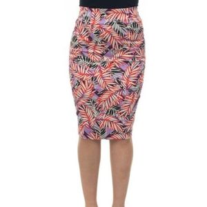 NWOT Guess Tropical Print Tube Pencil Skirt Size Small